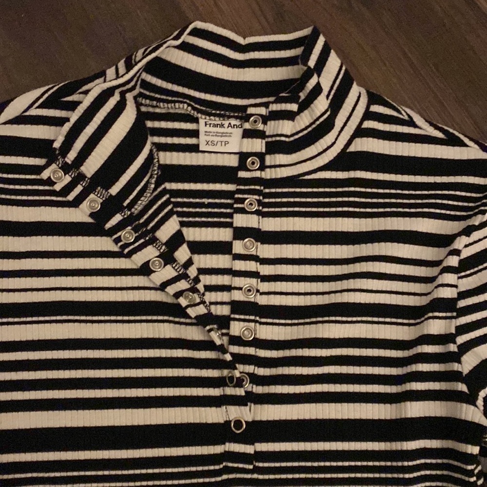 Frank + Oak | XS | Stripped B/W Full Sleeve Top